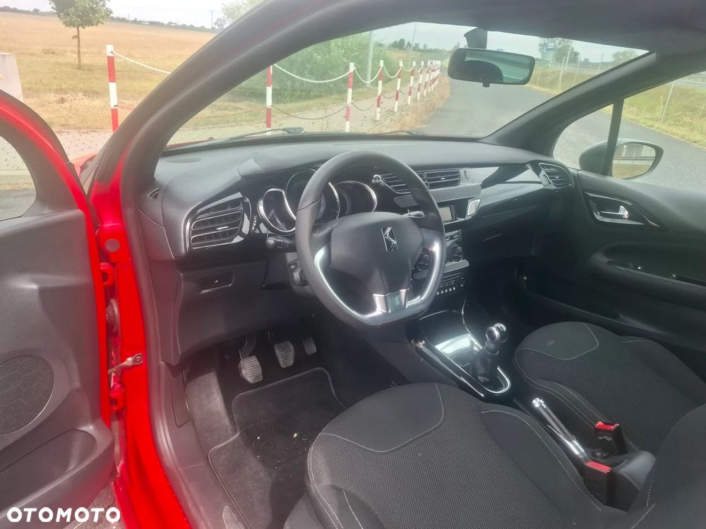 Citroën DS3 1.6 VTi SoChic - 12