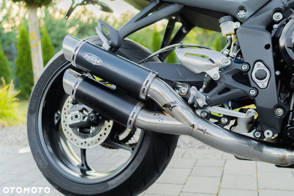 Triumph Street Triple - 18