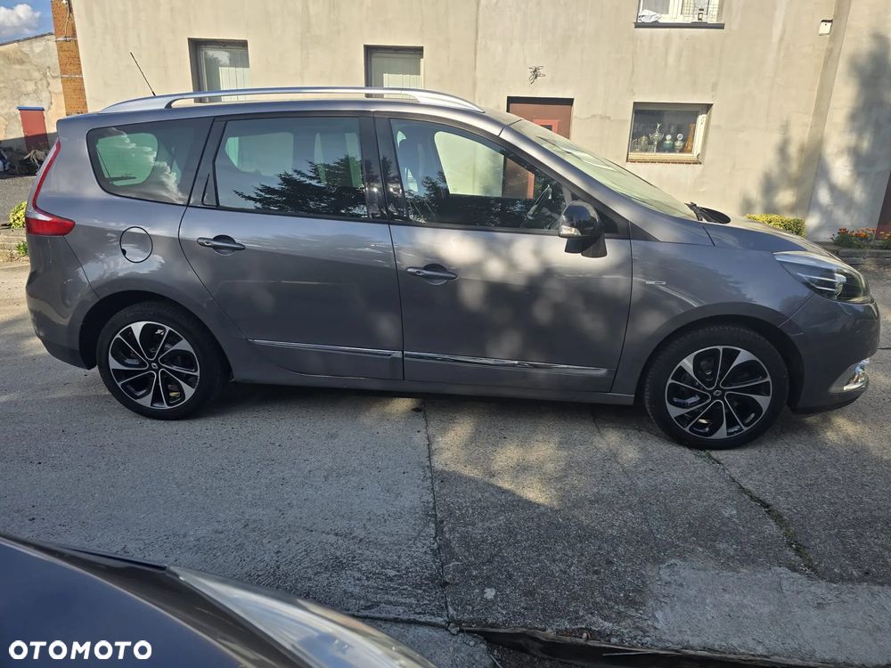 Renault Grand Scenic - 8