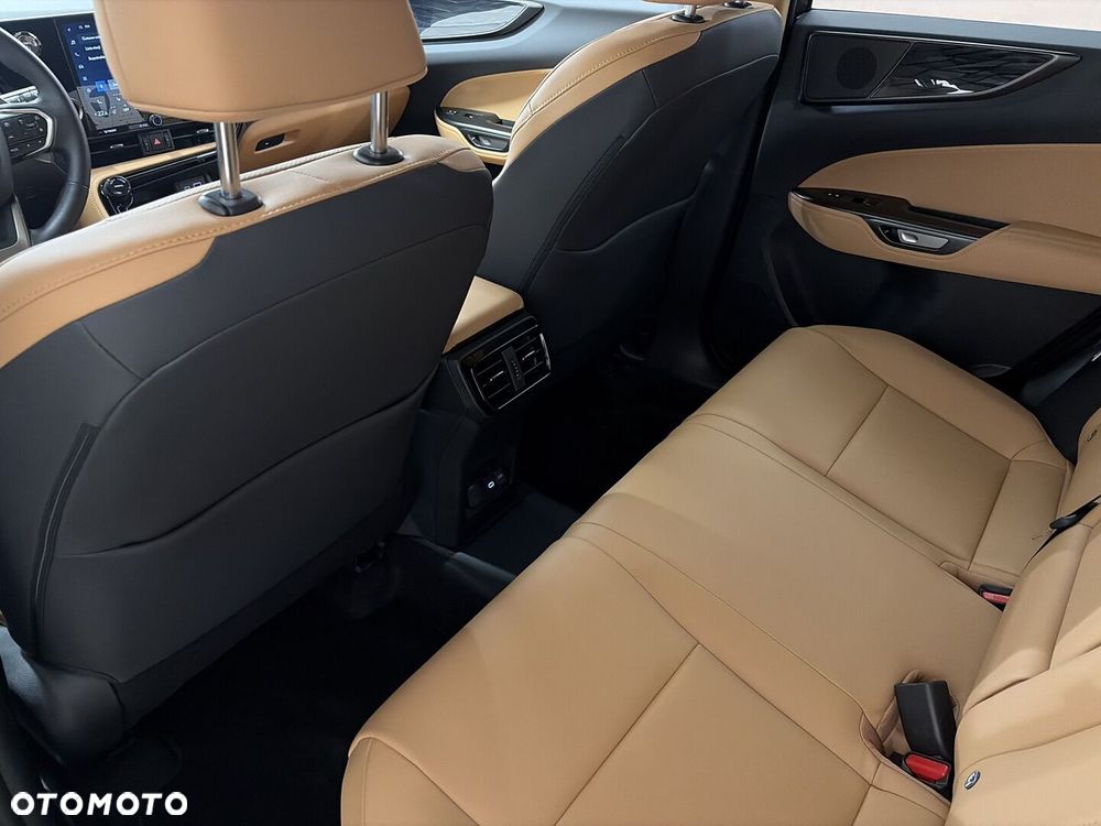 Lexus NX - 12