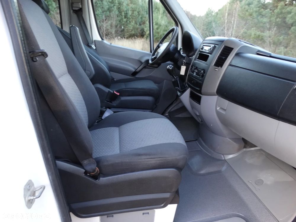 Volkswagen Crafter - 16