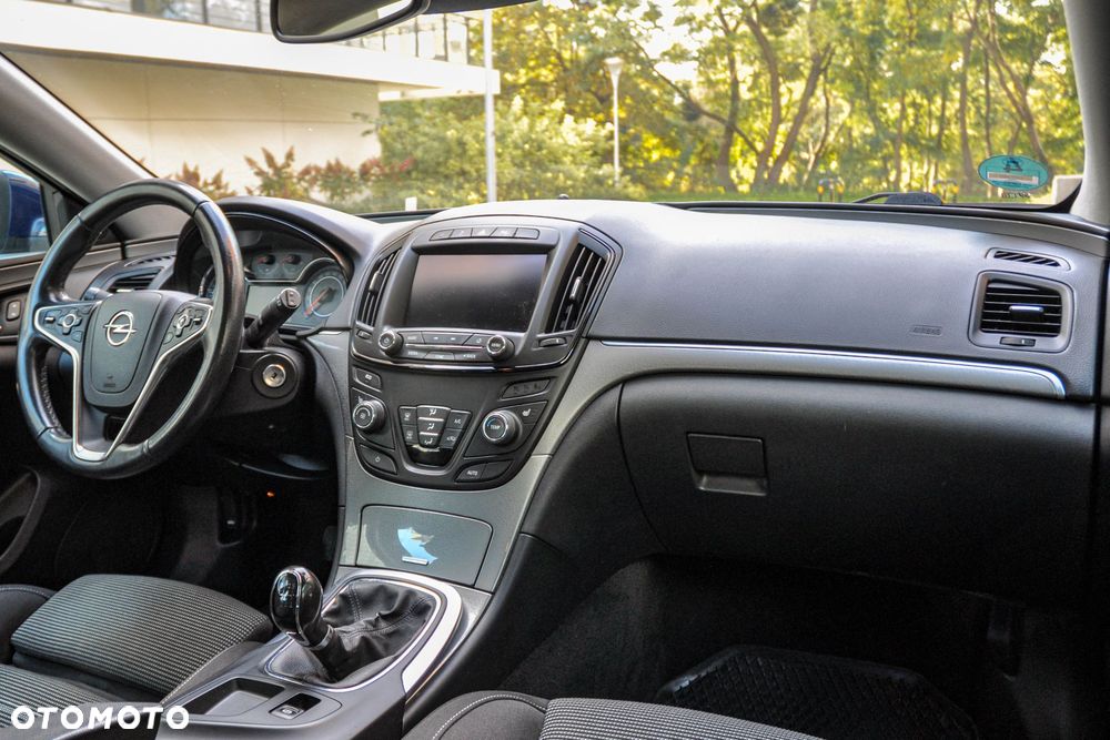 Opel Insignia - 11