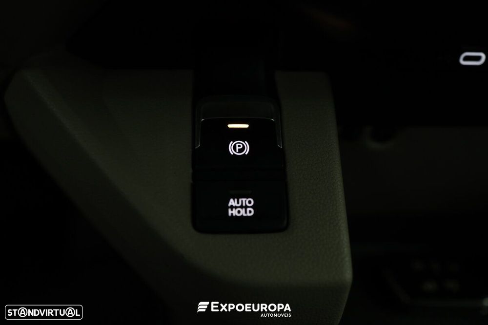 VW Multivan 2.0 TDI Life DSG - 26