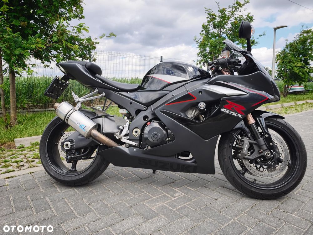 Suzuki GSX-R - 1