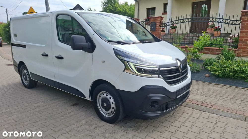 Renault Trafic - 1
