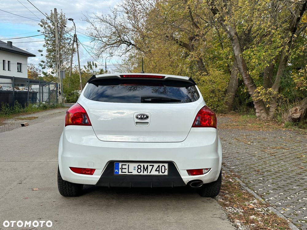 Kia Proceed 2012 photo 4
