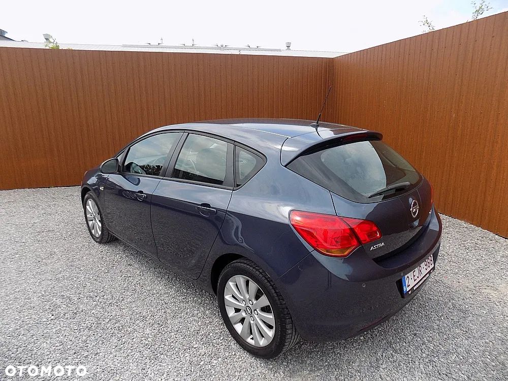 Opel Astra 1.7 CDTI DPF - 4