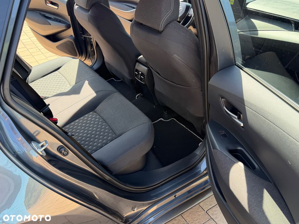 Toyota Corolla 1.8 Hybrid Comfort - 26