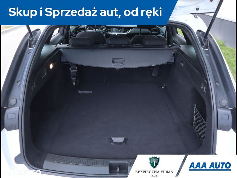 Opel Insignia - 15