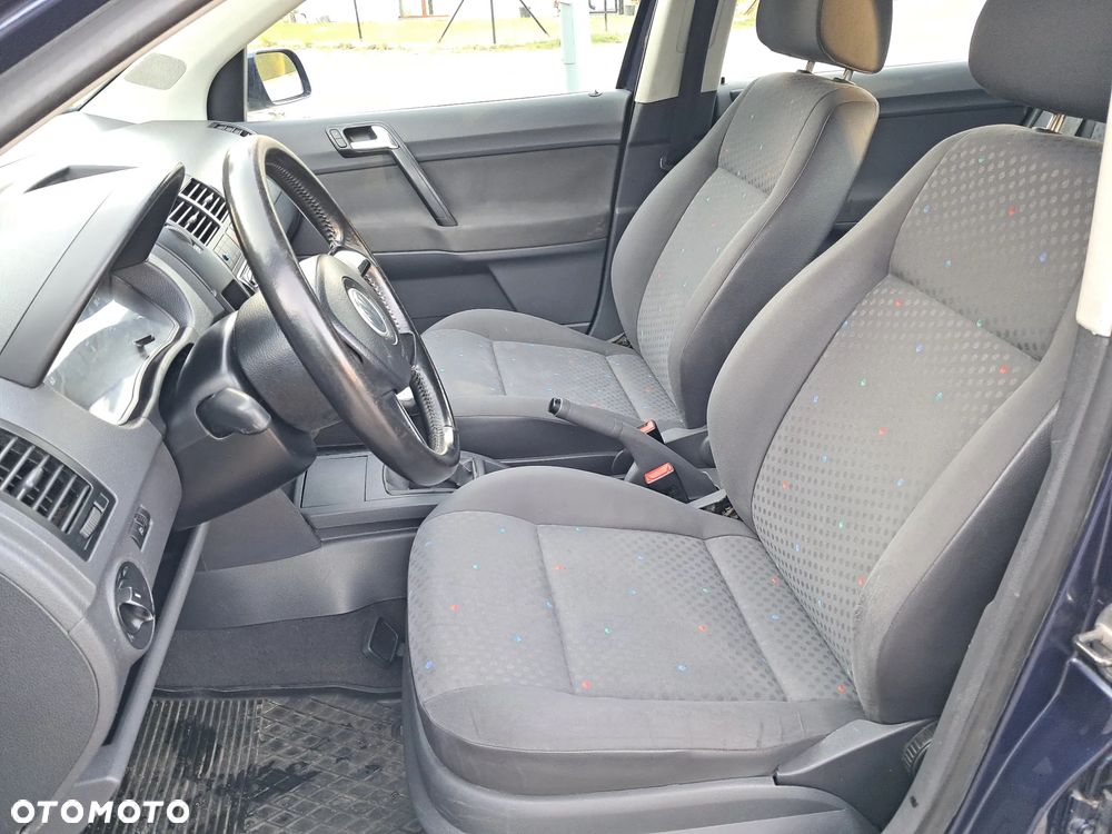 Volkswagen Polo 1.4 16V Comfortline - 11