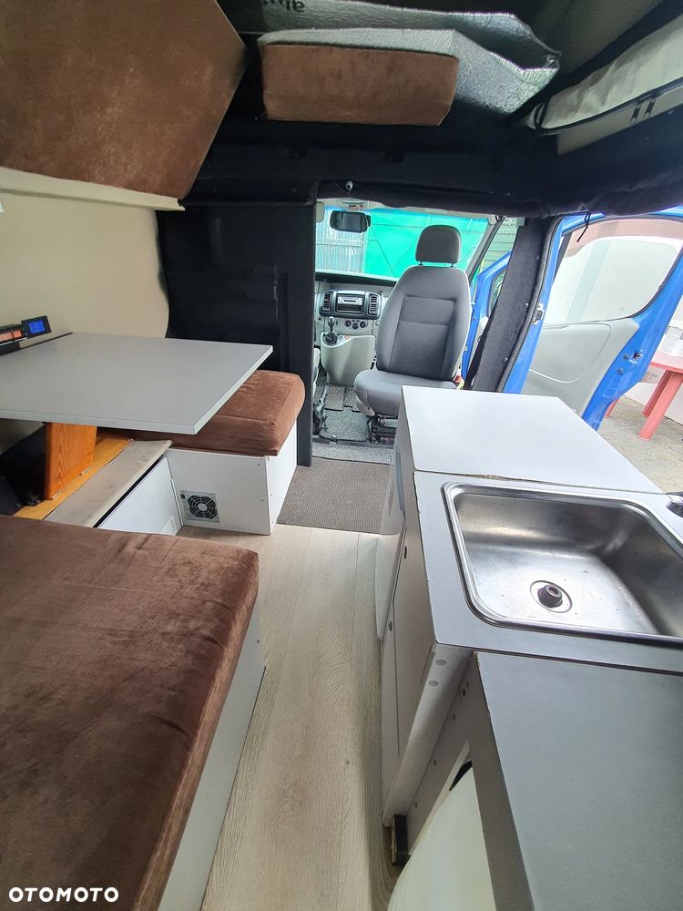 Renault Trafic - 16