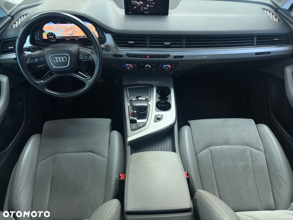 Audi Q7 - 19