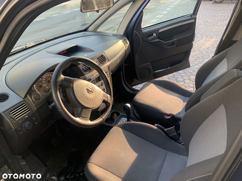 Opel Meriva 1.6 Cosmo MTA - 19