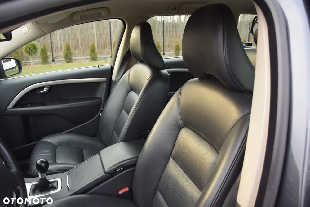 Volvo V70 2.5T Summum - 27