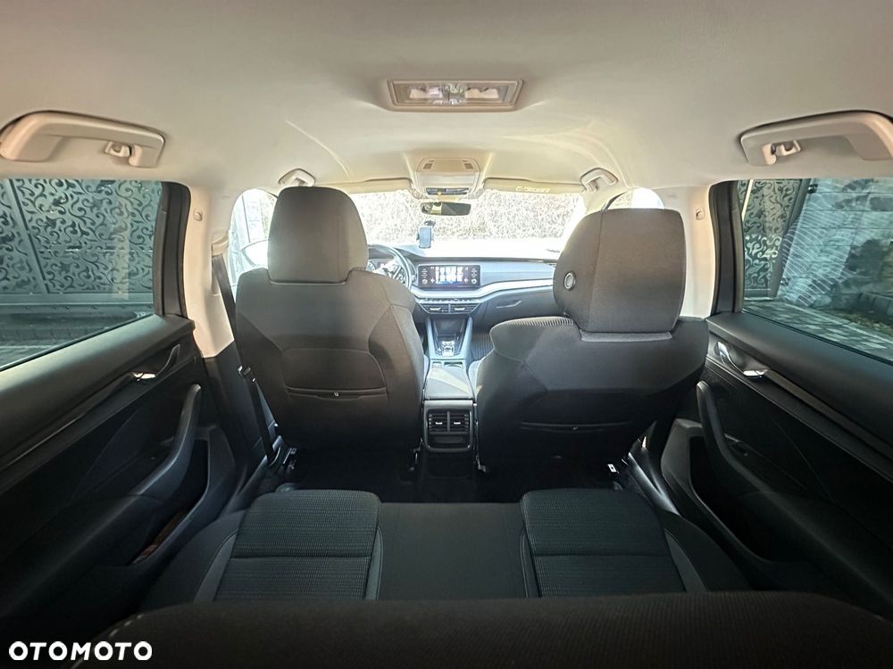 Skoda Octavia 2.0 TDI SCR 4x4 Style DSG - 11