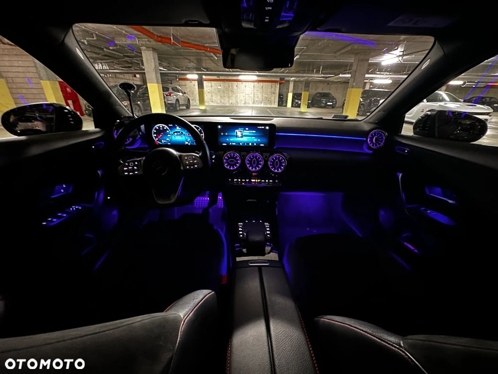 Mercedes-Benz Klasa A 180 d AMG Line 7G-DCT - 7