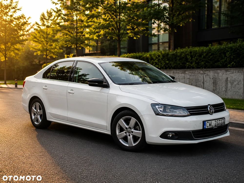 Volkswagen Jetta - 5