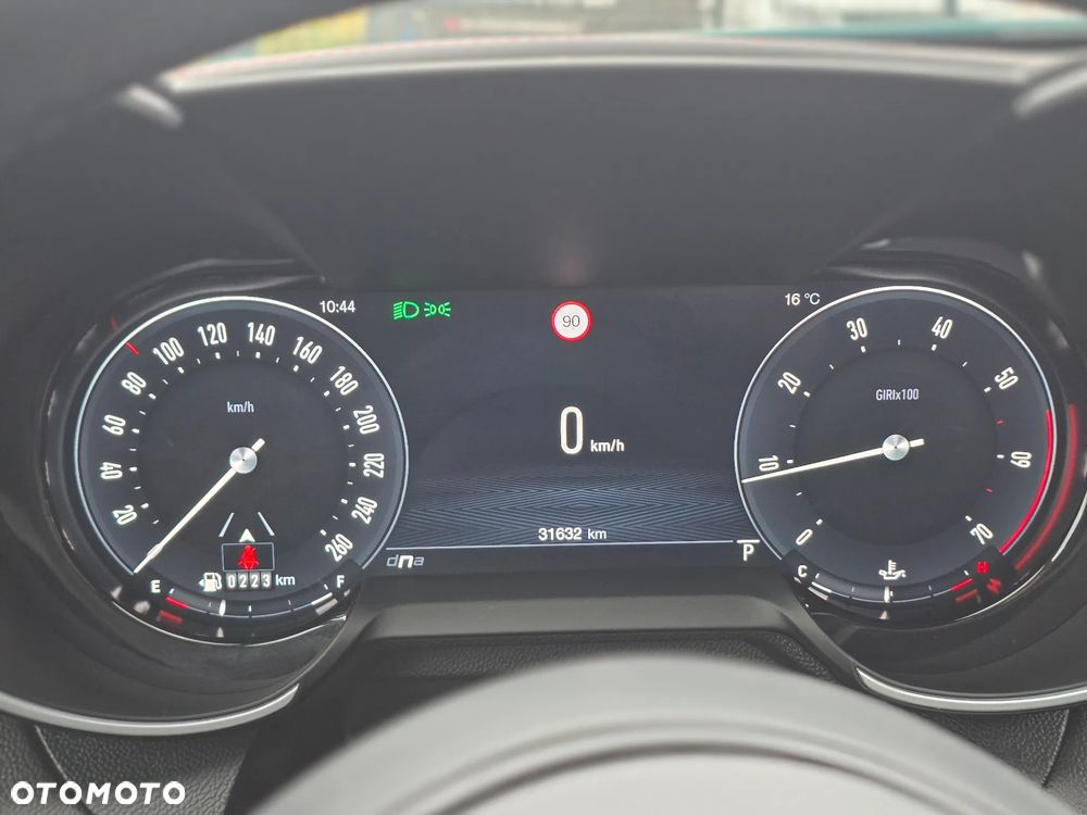 Alfa Romeo Giulia 2.0 Turbo Tributo Italiano Q4 - 32