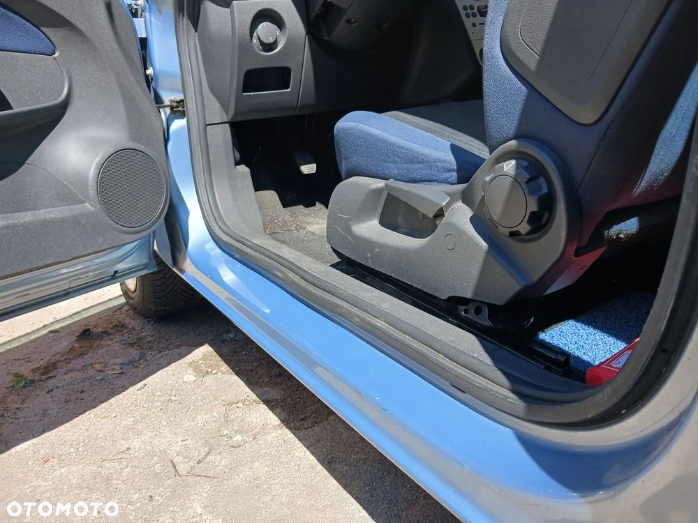 Opel Corsa - 13