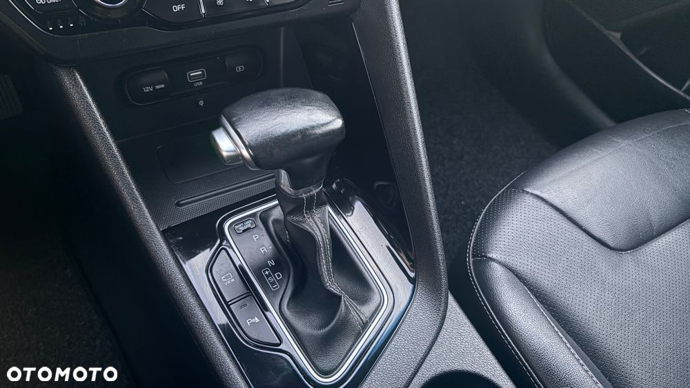 Kia Niro - 16