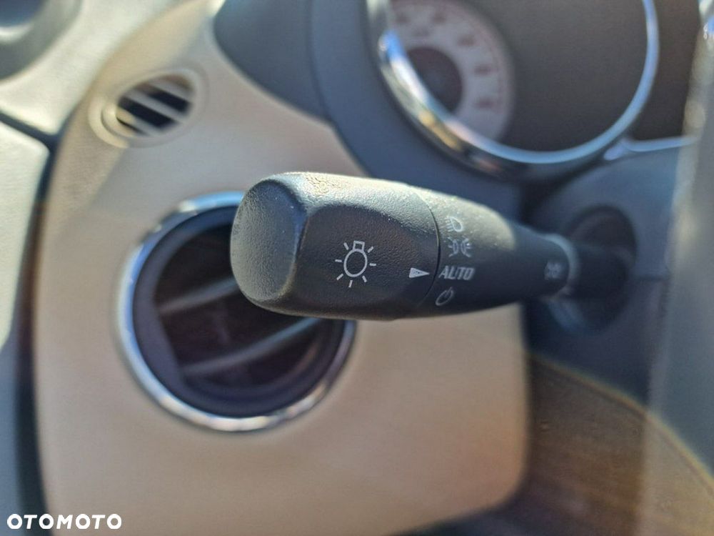 Pontiac Solstice - 31