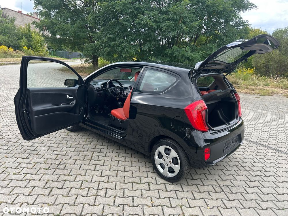 Kia Picanto 1.0 Fifa World Cup Edition - 22