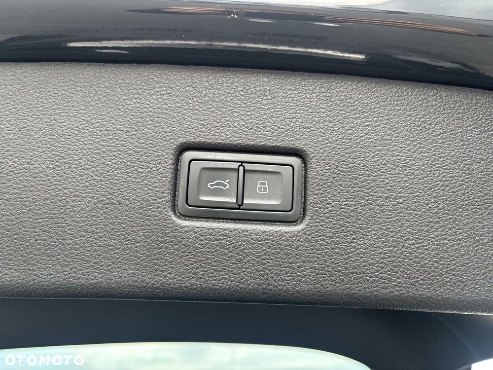 Audi Q5 Sportback - 28