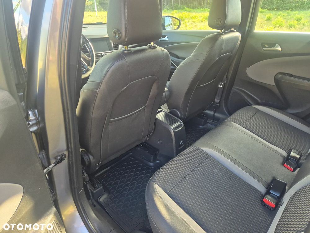 Opel Crossland X - 17
