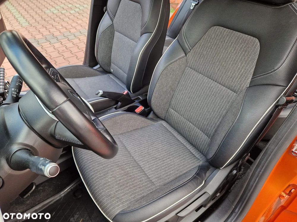 Renault Clio 1.0 TCe Intens - 24