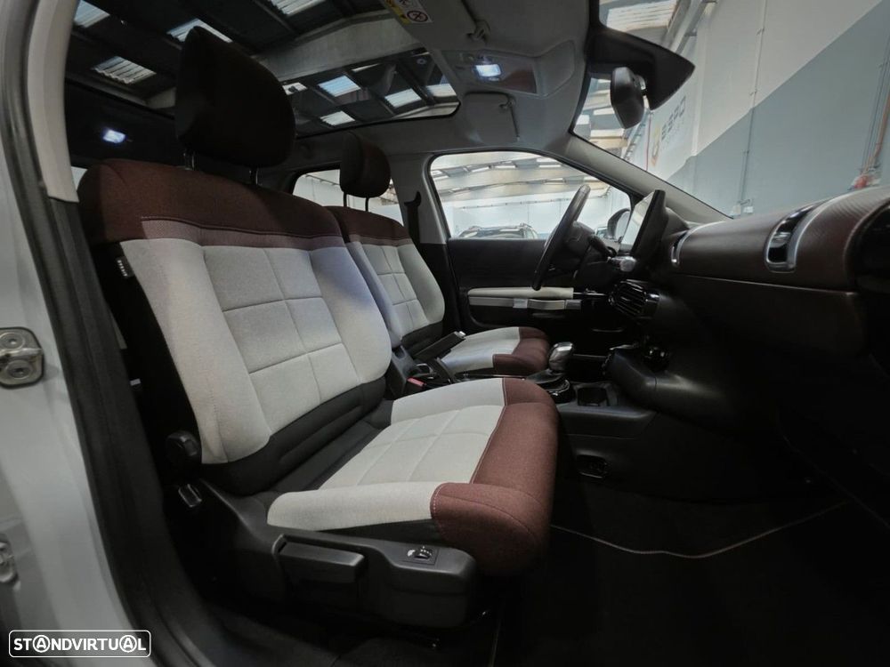 Citroën C4 Cactus 1.2 PureTech Shine EAT6 - 16