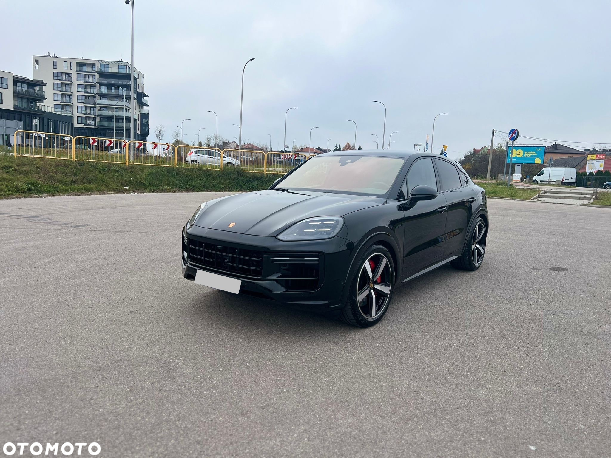 Porsche Cayenne Turbo S E-Hybrid - 2
