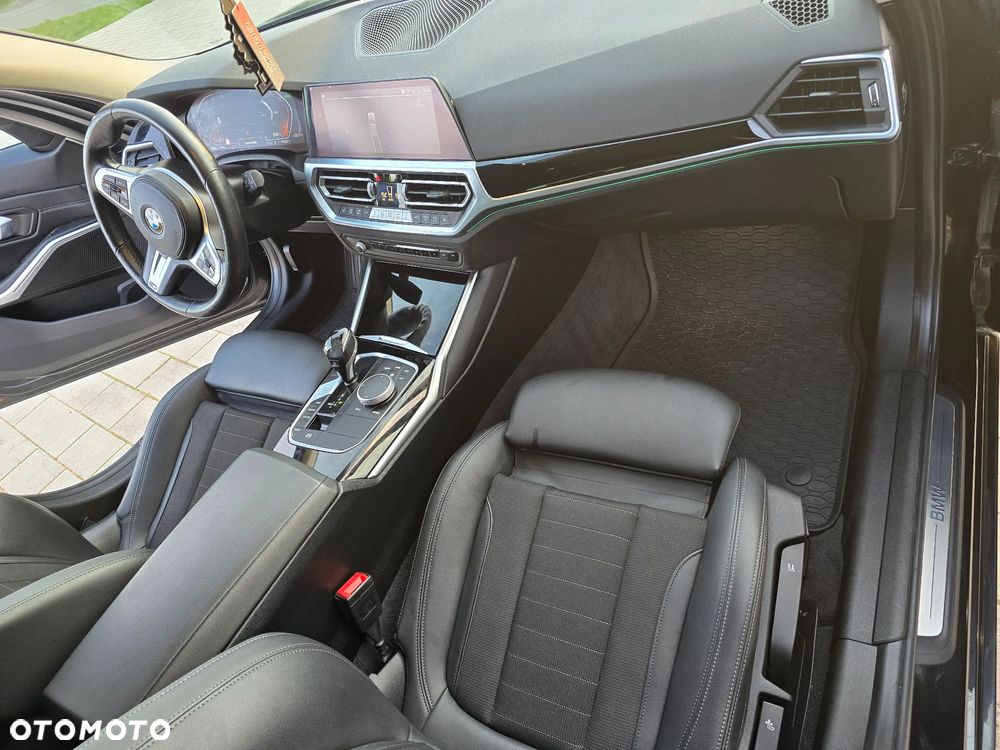 BMW Seria 3 320d Sport Line Shadow sport - 16