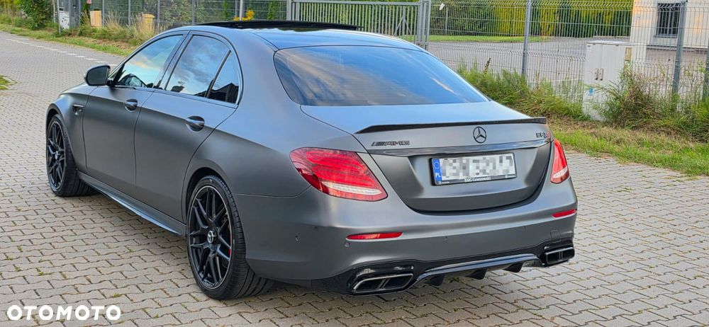 Mercedes-Benz Klasa E - 14