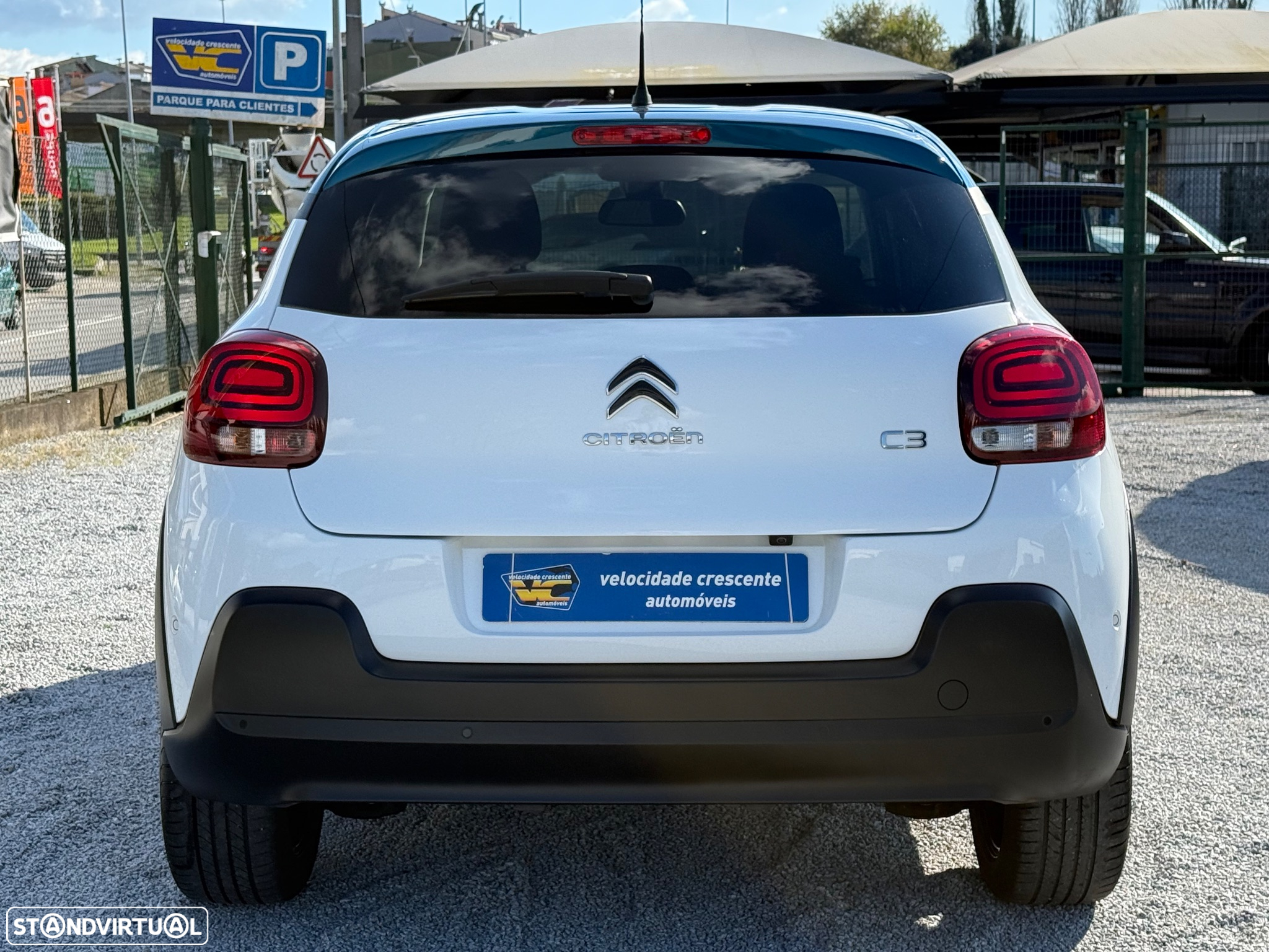 Citroën C3 1.2 PureTech Shine - 11