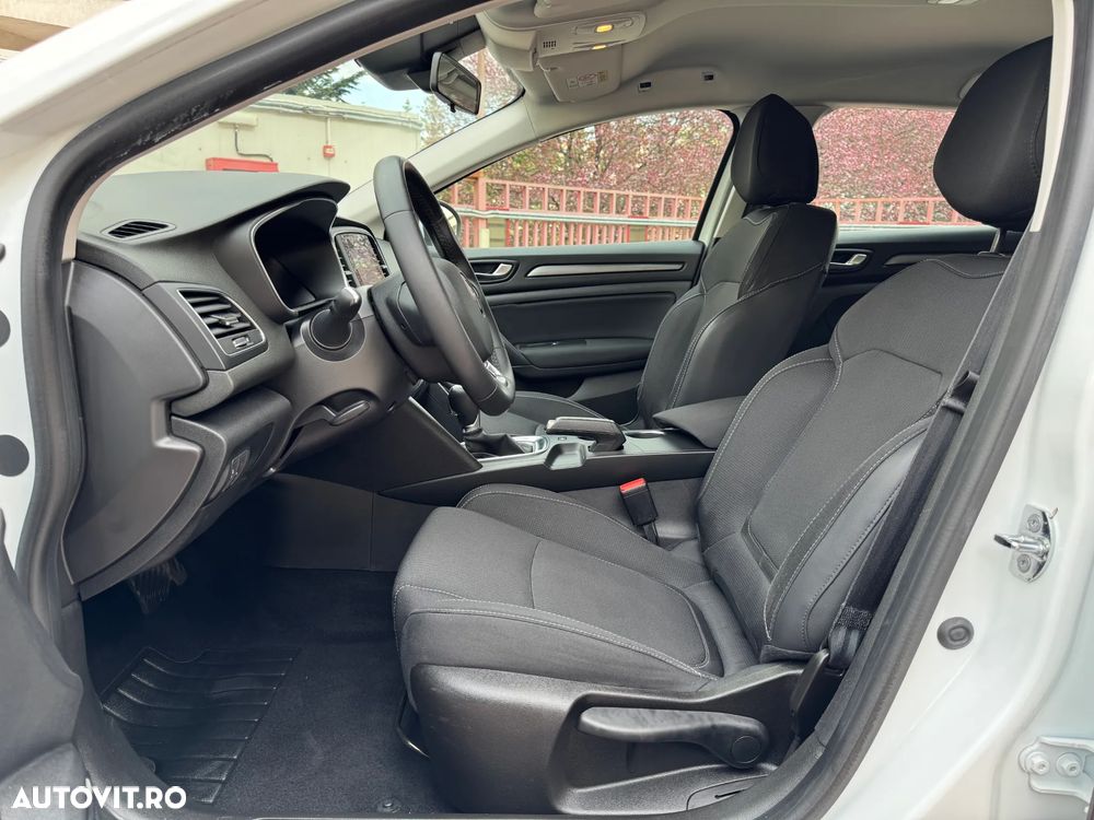 Renault Megane BLUE dCi 115 EDC Techno - 13