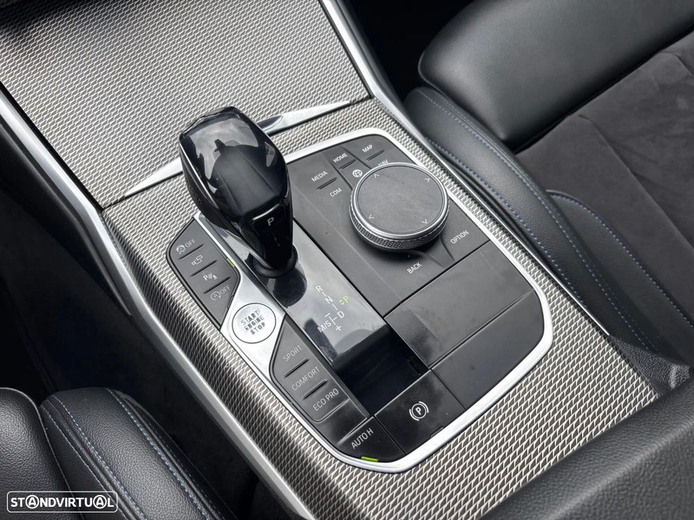 BMW 320 d Pack M Auto - 16