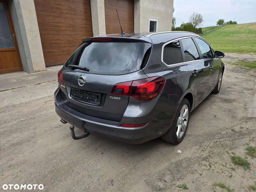 Opel Astra 1.4 Turbo Edition Sport - 4