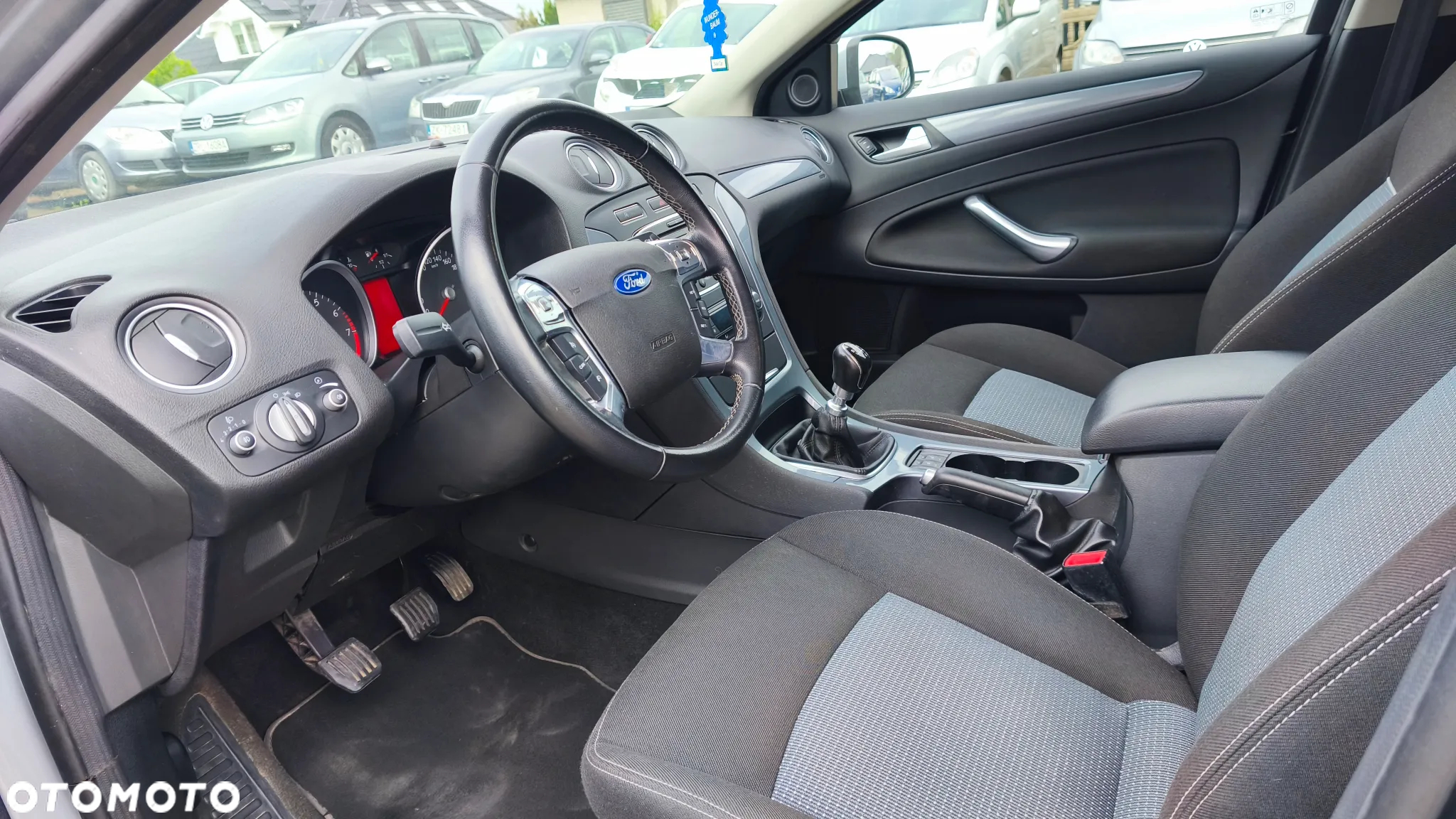 Ford Mondeo - 15