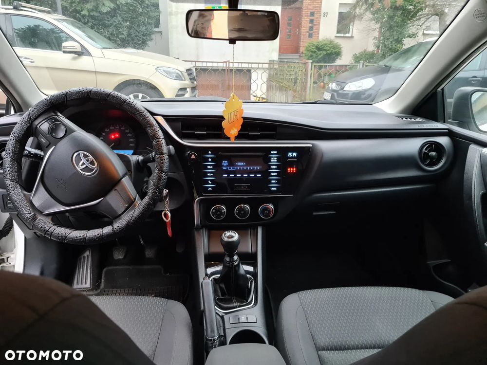 Toyota Corolla 1.6 Active - 8