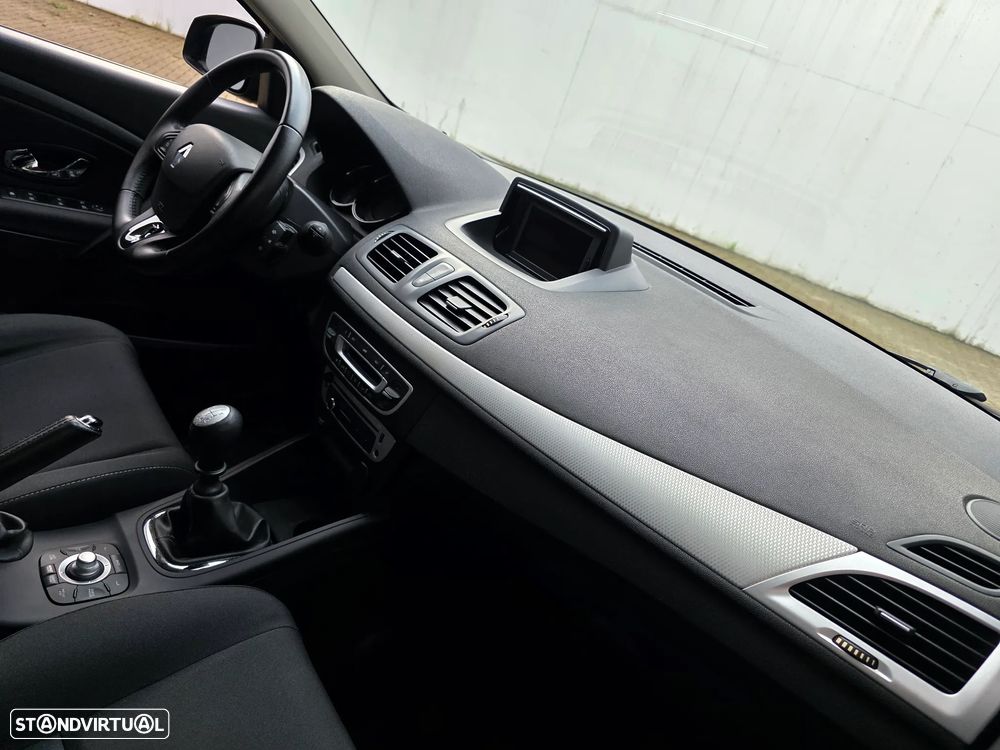 Renault Mégane Sport Tourer 1.5 dCi Dynamique SS - 42