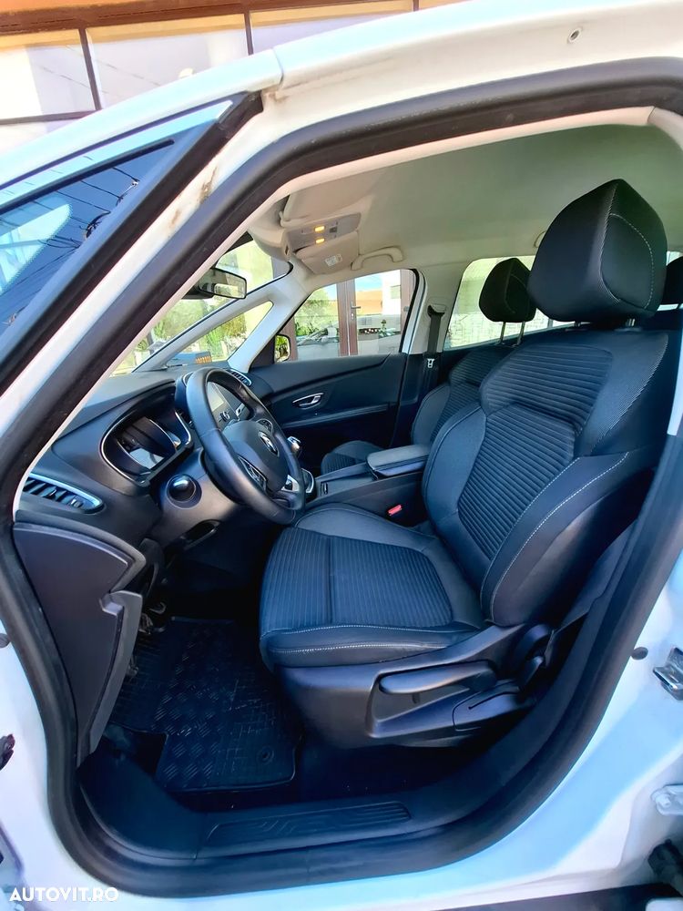 Renault Grand Scenic BLUE dCi 120 BUSINESS EDITION - 8