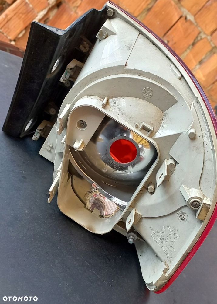 LAMPA TYLNA LEWA VOLKSWAGEN TOUAREG I - 3
