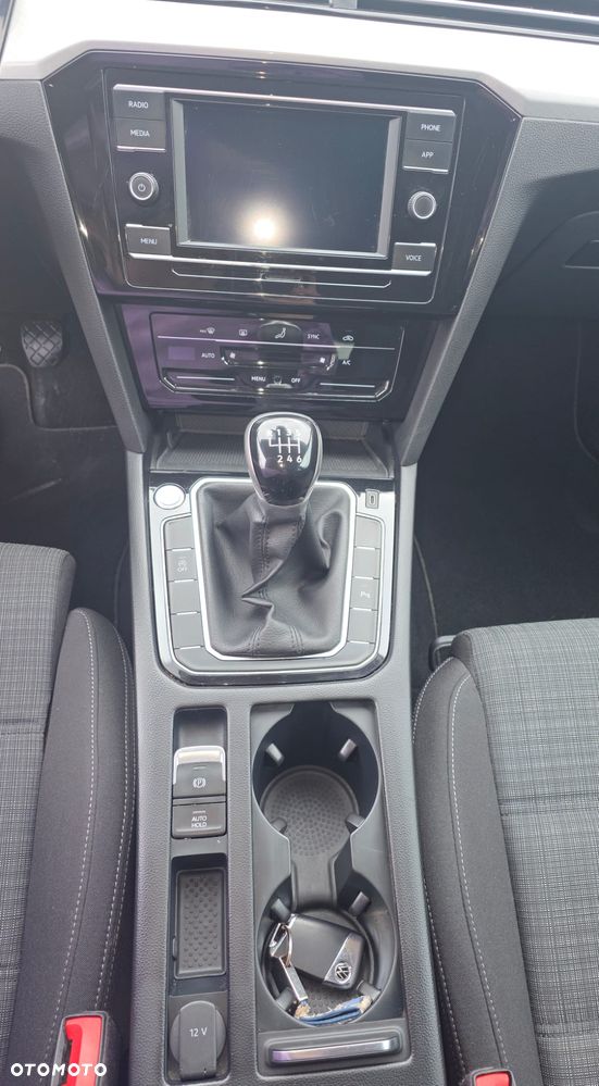 Volkswagen Passat 1.5 TSI EVO Business - 8