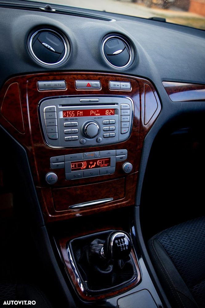 Ford Mondeo 1.8 TDCi Trend - 15