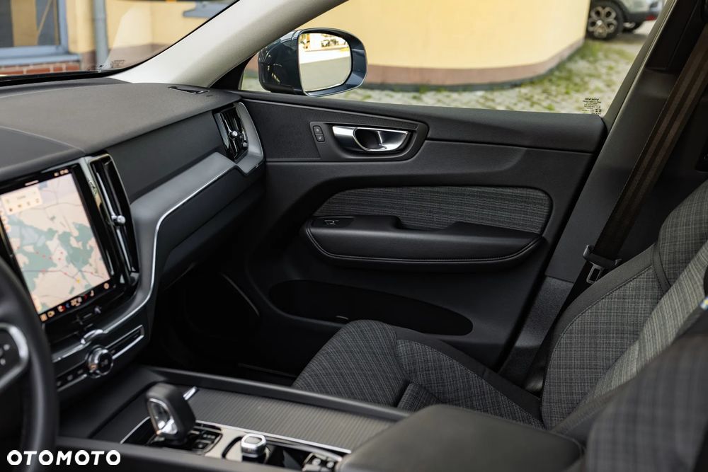 Volvo XC 60 B4 D AWD Core - 20