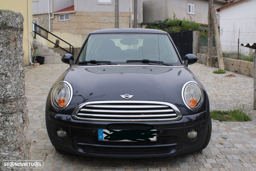 MINI 3 Portas Cooper D - 2