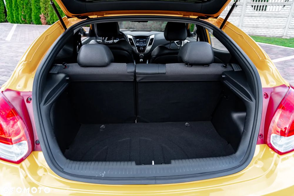 Hyundai Veloster 1.6 Style - 26