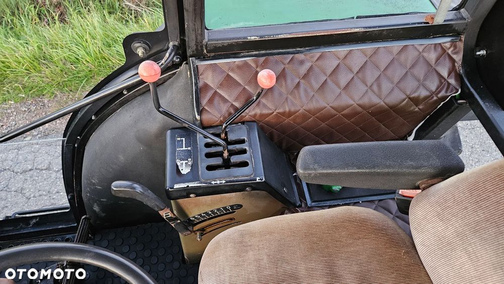 John Deere 1950 - 13