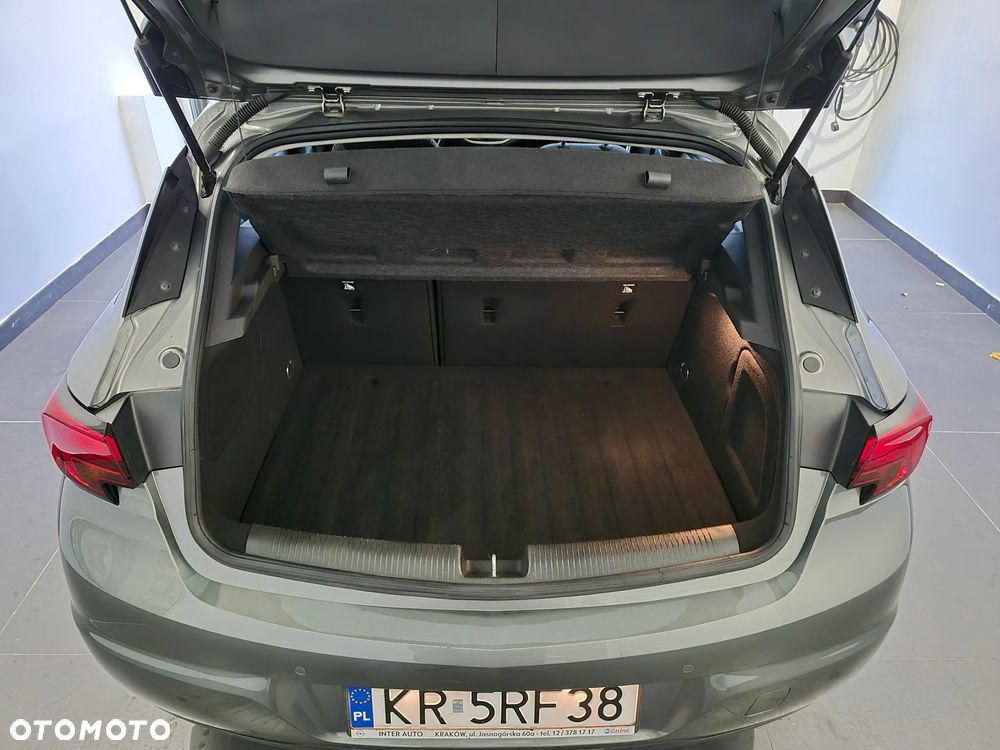 Opel Astra V 1.2 T Elegance S&S - 8