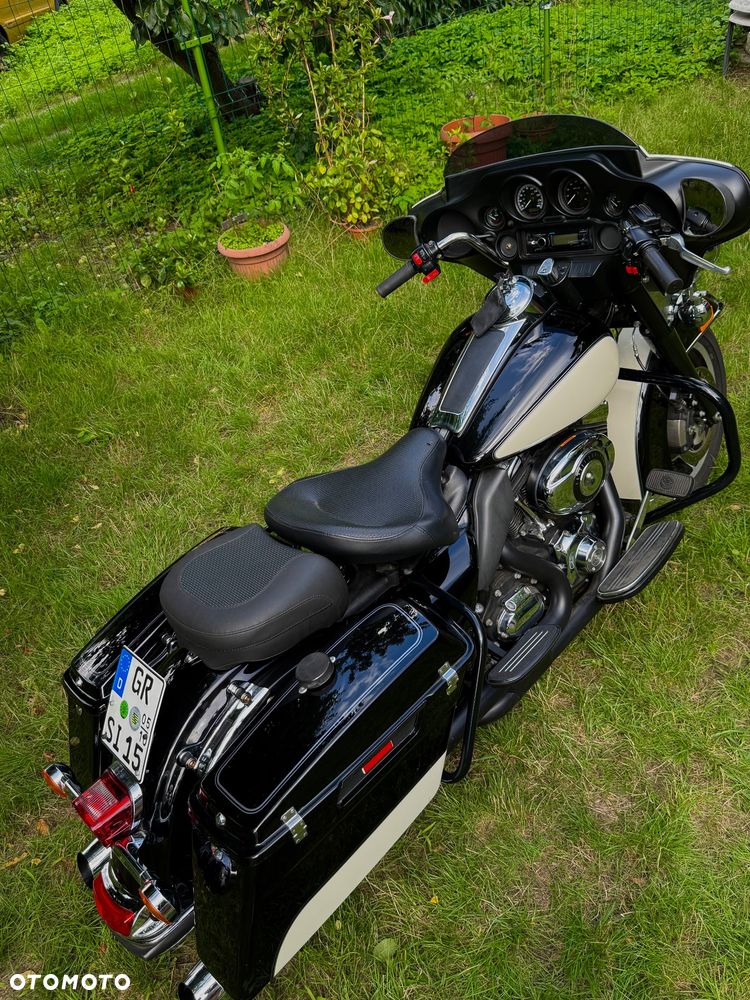 Harley-Davidson FLHT Electra Glide Standard - 4